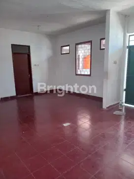 Nego! Rmh Simpang Darmo Permai Selatan dkt Graha Famili Pakuwon Indah