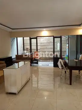 Nego! Rmh Darmo Permai Selatan dkt Graha Famili Pakuwon Indah Tol