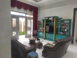 Dijual / Disewakan Rumah Gandeng di BSD