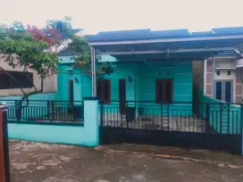 Disewakan Rumah Tinggal Lokasi Strategis (5 menit dari pasar KM.5)