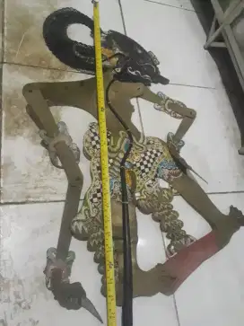 Jual wayang kulit asli masih bagus tidak ada yg sobek