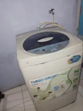 Mesin cuci ( LG) MASI NYALA-Turbo Drumm