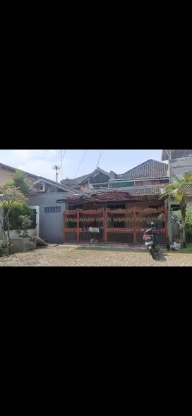 Dijual Rumah Termurah Lt. 210 m2 di Harapan Indah Bekasi