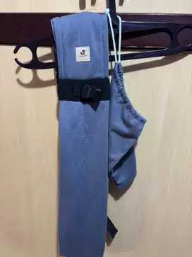 Preloved gendongan kaos mere et moi