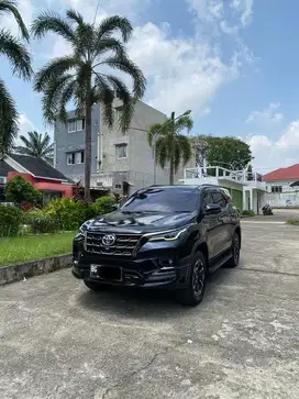 Fortuner 2.4 Vrz GR 4x2 Matic 2021