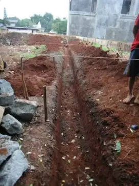 Alat / Jasa gali lubang pondasi / cakar ayam