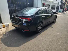 Toyota Corolla Altis 18 V 2020 Bensin. altis