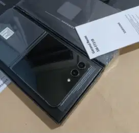 Samsung flip 5 5G 512Gb hitam