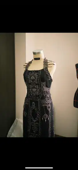 DICARI PENJAHIT DRESS PARTY WANITA SURABAYA BARAT