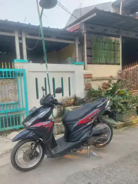 Vario 125 tahun 2015