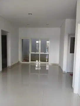 JUAL RUGI  Rumah Baru belum pernah dihuni perumahan BSD CITY The SAVIA