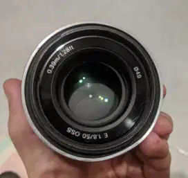 Sony E 50mm F1.8 OSS