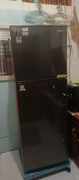 Jual cepat kulkas merk aqua