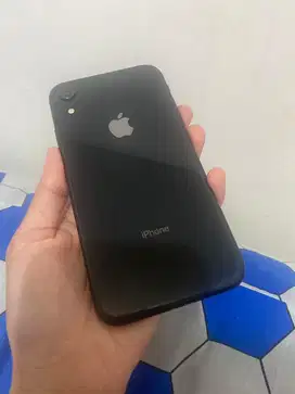 iphone xr hitam 64 gb
