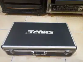 Microphone Wireless Shure BLX5C Kuping Besi Dan Box Hardcase