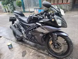 JUAL MOTOR YAMAHA R15 V4 MULUS