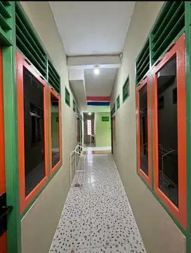 Kostan 11 kamar full huni di Cipedak