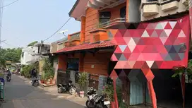 Rumah 2 lantai siap huni di Kemanggisan