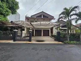 Rumah mewah siap huni Rempoa Ciputat