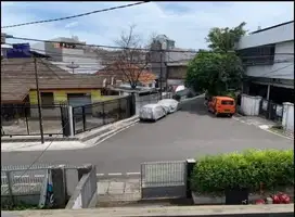Rumah 2 lantai siap huni Cideng