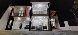 Rumah mewah 3 lantai Kebagusan