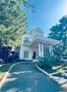 Rumah mewah permata Mediterania Srengseng