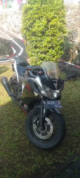 Jual motor honda cbr 250 rb