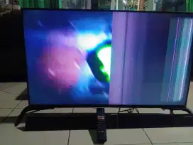 Ploytron android 43 inc harus ganti lcd