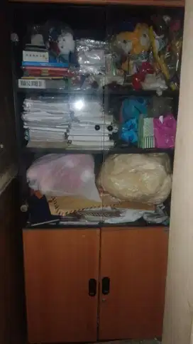 Dijual rak display atau lemari kabinet