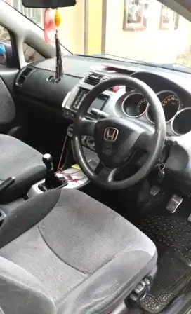 Honda city vitec 2007.