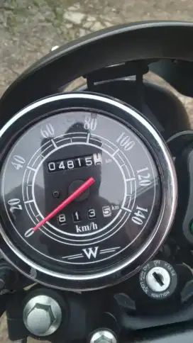 W 175 Cafe Race