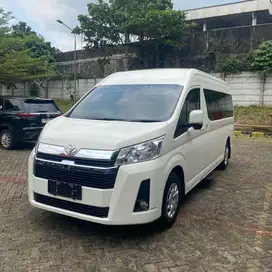 TOYOTA HIACE PREMIO 2.8 MT MANUAL 2800 CC DIESEL TAHUN 2025 (LIKE NEW)