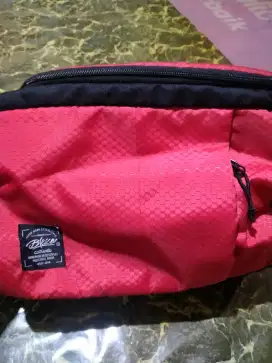 Tas selempang blesco