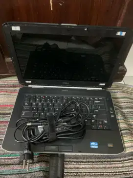 Dell Lattude Silver