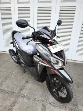 Bismillah dijual motor Honda Vario kzr 2013 istimewa.