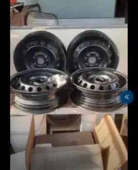 Velg sigra 185/65 R15 original sudah ga terpakai karena ganti mobil