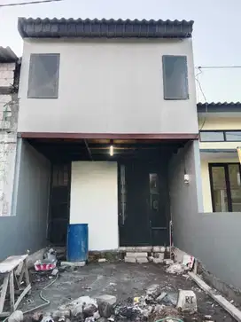 Rumah Baru apa adanya Finishing diteruskan sendiri di Tambak Oso, Waru