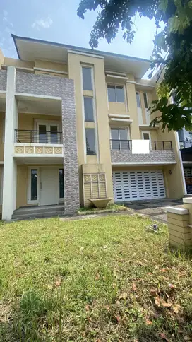 Dijual Rumah Bagus 3 Lantai di Alam Sutera, Tangerang Selatan