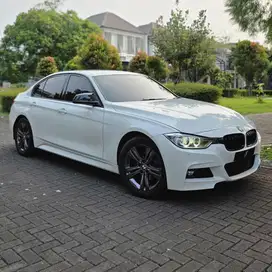 (CASH) BMW 320i Sport F30 2014