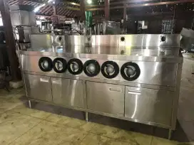Kabinet pintu kupu-kupu Uk 190x75x83
ada 6 lubang buat tempat cup