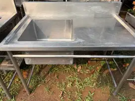 sink sayap 1 lubang
ukuran 120x75x85
ukuran lubang 50x50x30