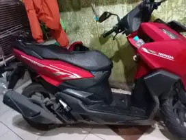 Jual vario 160 merah