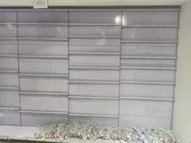 Rak Display Toko / Rak Gantungan Pegboard Besi