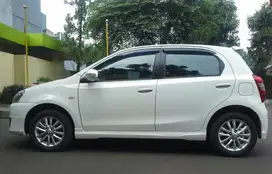 Toyota Etios Valco 2014 Bensin