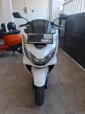 PCX ABS Putih 2023 GKB