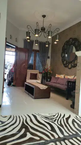 Rumah Disewakan  Full Furnish  Lengkap & Siap huni