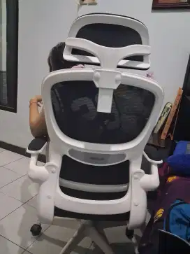 Kursi game merk rexus ergonomic