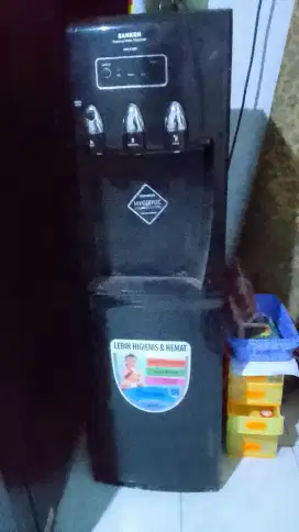 Dispenser Sanken