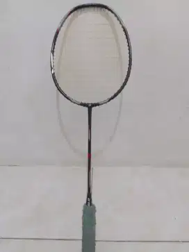 Raket bulutangkis  yonex