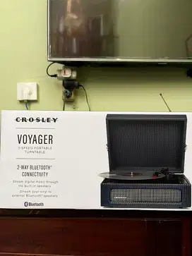 Crosley Voyager vinyl Turntable